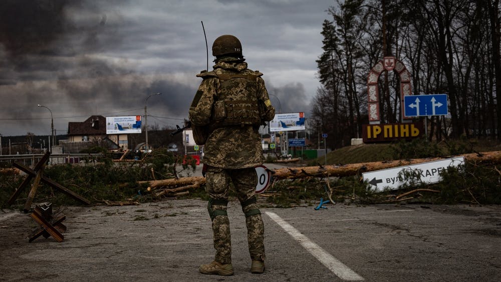 Ukrainian soldier at checkpoint near Kyiv