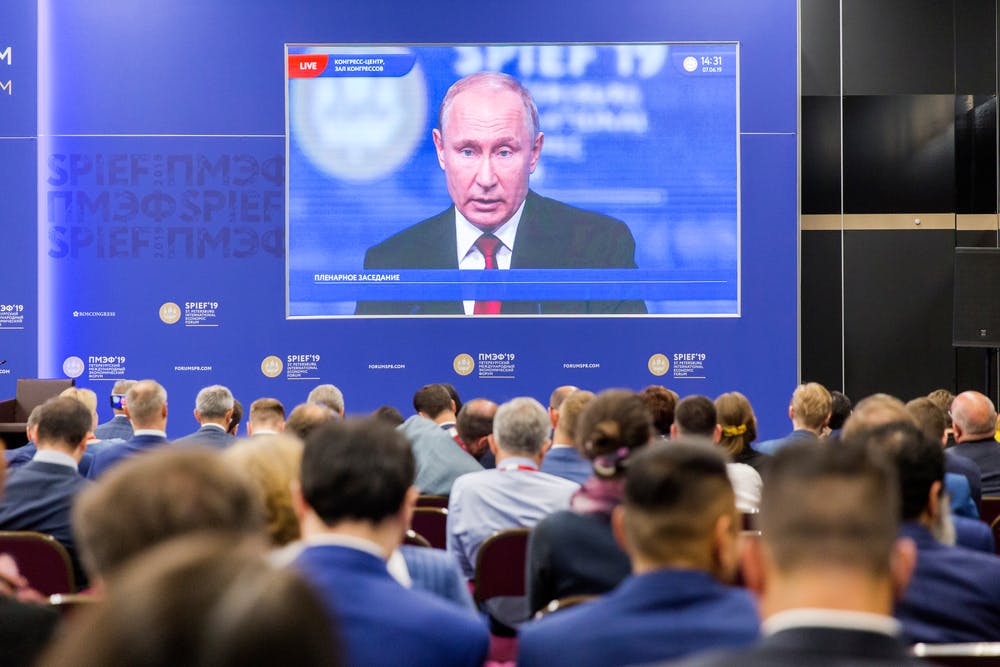 Vladimir Putin speaking at SPIEF